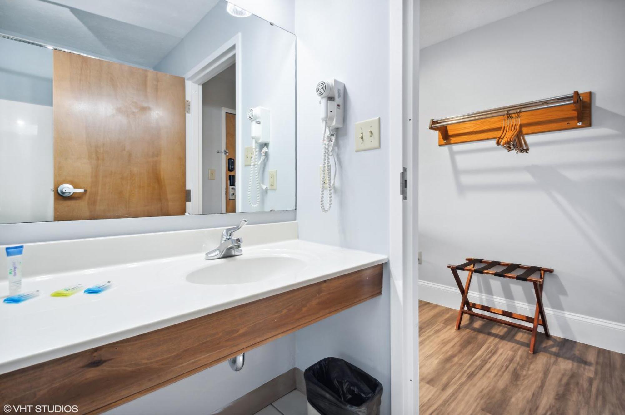 My Hometown Inn Mooresville Extérieur photo